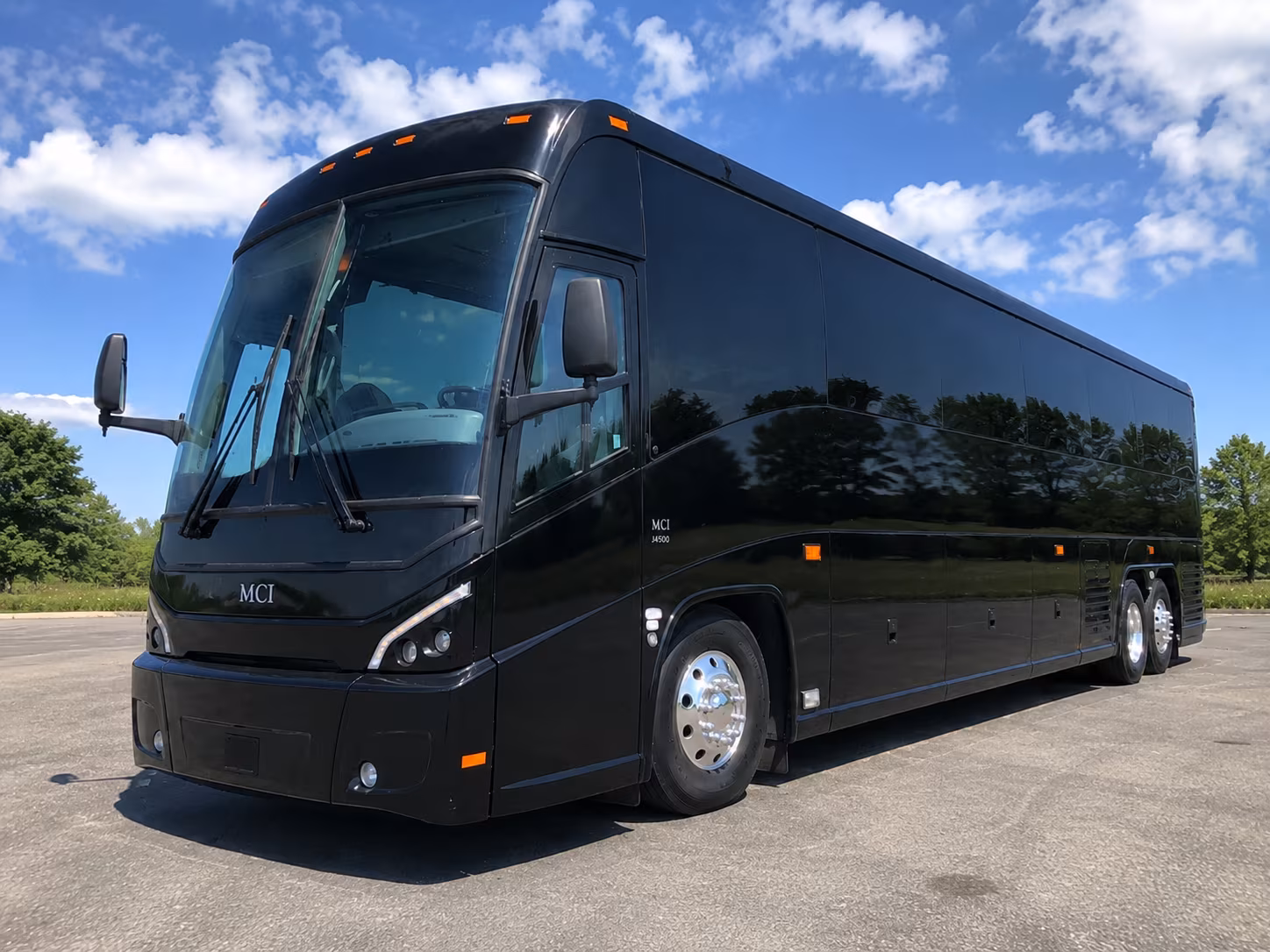 shuttle buses between santa clara hotels and hillside venues